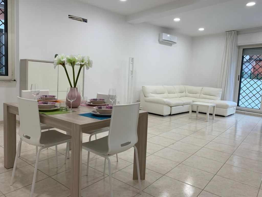 Mediterranean House Nettuno Apartamento Exterior foto